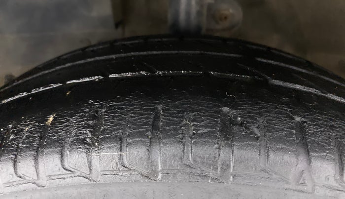 2018 Mahindra KUV 100 NXT K8 D 6 STR, Diesel, Manual, 72,407 km, Left Front Tyre Tread