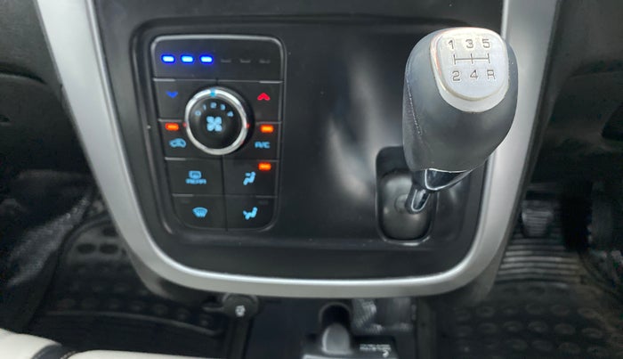 2018 Mahindra KUV 100 NXT K8 D 6 STR, Diesel, Manual, 72,407 km, Gear Lever