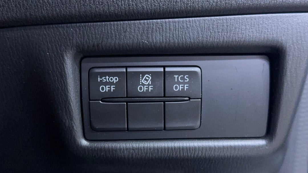 2023 Mazda CX-5 G20 Maxx (fwd), Automatic, 37834 km, Utility Switches/Buttons