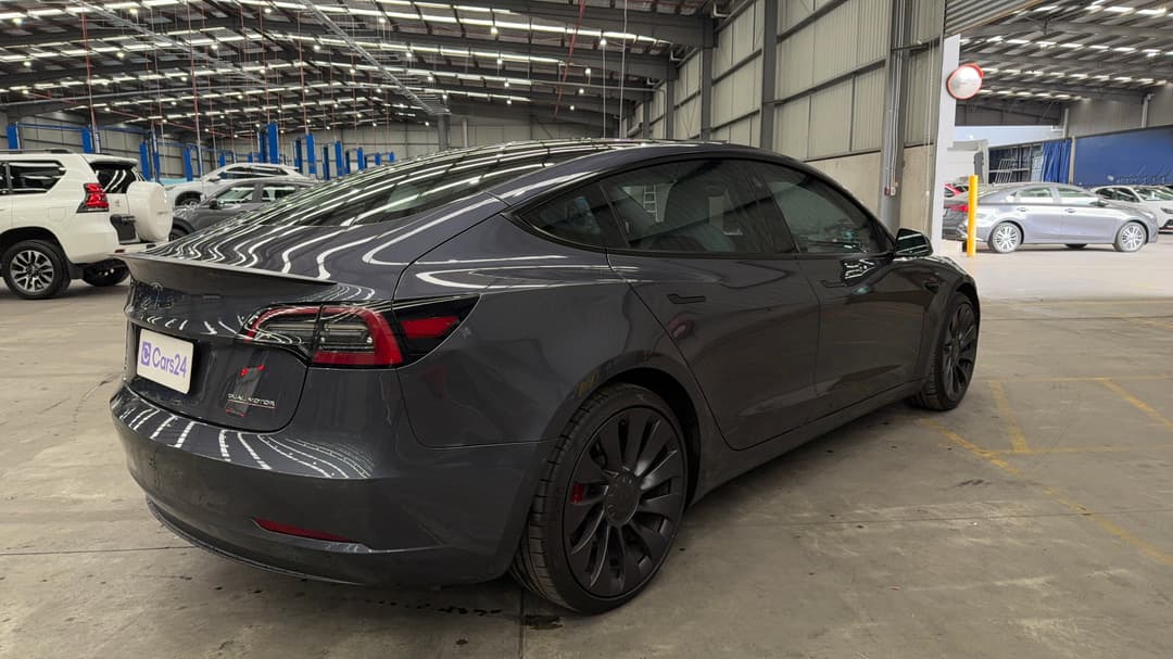 2022 Tesla Model 3 Performance, Automatic, 27854 km, Right Back Diagonal (45- Degree) View