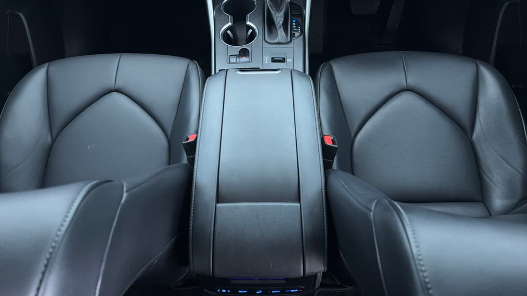 2021 Toyota Kluger Gxl Hybrid AWD, Automatic, 68341 km, Center Console