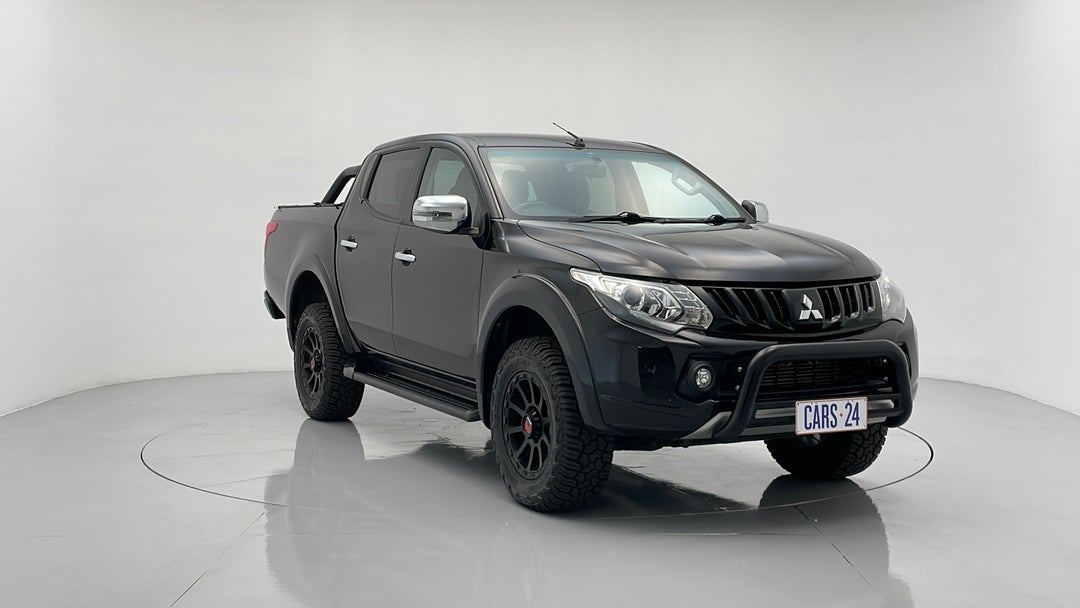 Right Front Diagonal (45- Degree) View