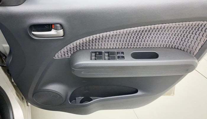 2015 Maruti Ritz VXI, Petrol, Manual, 30,327 km, Driver Side Door Panels Control