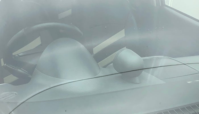 2015 Maruti Ritz VXI, Petrol, Manual, 30,327 km, Front windshield - Minor spot on windshield