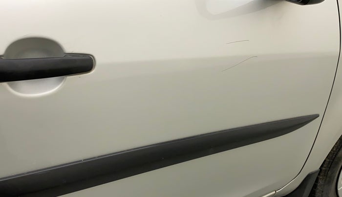 2015 Maruti Ritz VXI, Petrol, Manual, 30,327 km, Driver-side door - Slightly dented