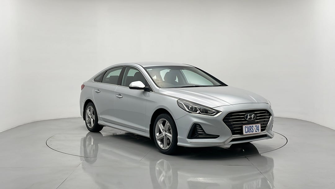 Right Front Diagonal (45- Degree) View