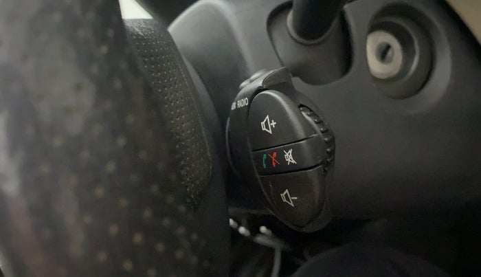 2013 Renault Duster 110 PS RXZ DIESEL, Diesel, Manual, 59,225 km, Steering wheel - Phone control not functional