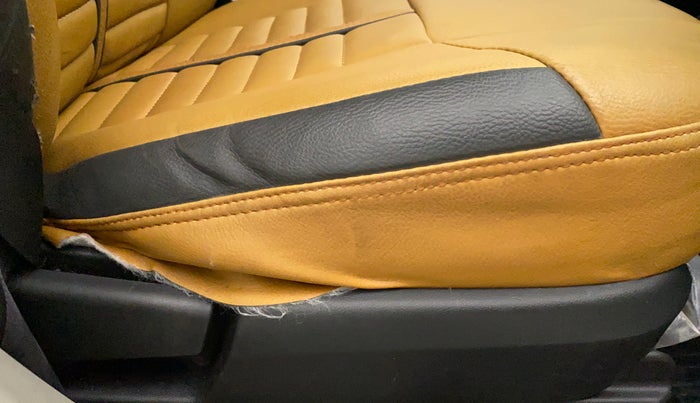 2021 Renault TRIBER RXT, Petrol, Manual, 10,495 km, Driver Side Adjustment Panel