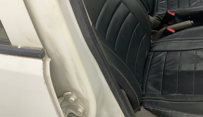 2015 Hyundai i10 SPORTZ 1.1, Petrol, Manual, 36,236 km, Right B pillar - Paint is slightly faded