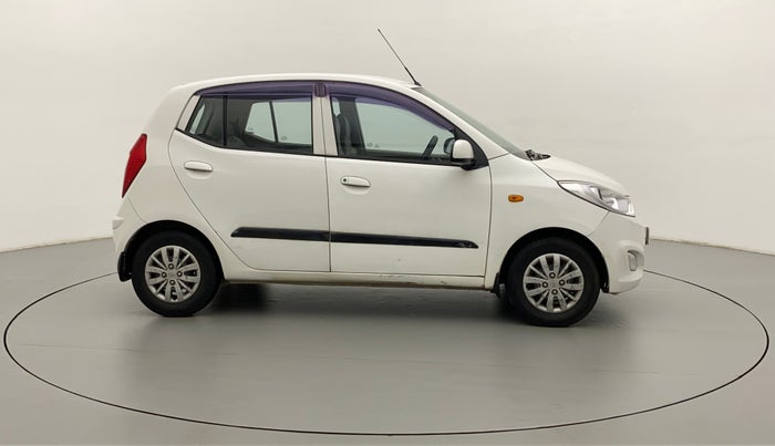2015 Hyundai i10 SPORTZ 1.1, Petrol, Manual, 36,236 km, Right Side View