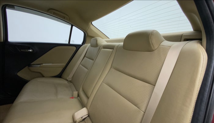 2015 Honda City VX MT PETROL, Petrol, Manual, 26,145 km, Right Side Rear Door Cabin