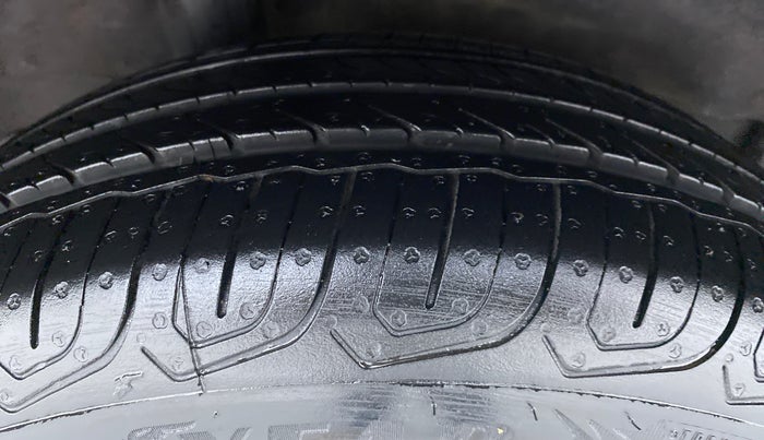 2015 Honda City VX MT PETROL, Petrol, Manual, 26,145 km, Right Rear Tyre Tread