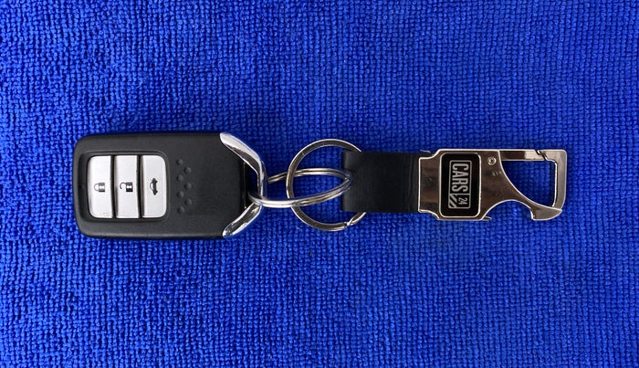2015 Honda City VX MT PETROL, Petrol, Manual, 26,145 km, Key Close Up
