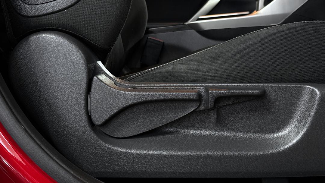 2019 Mitsubishi Eclipse Cross Ls (2WD), Automatic, 73053 km, Drivers Side Adjustment Panel