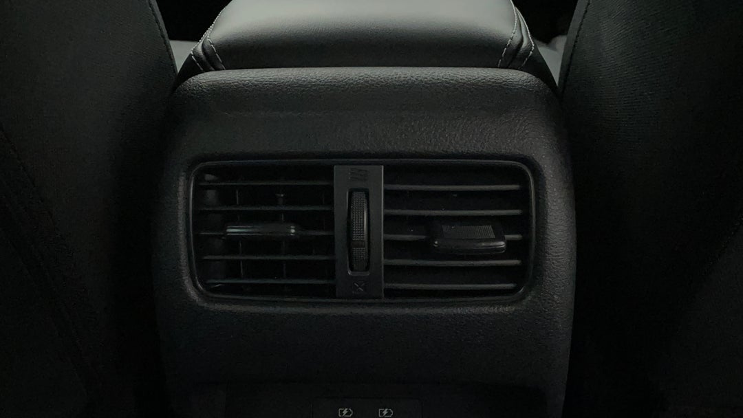 Rear A/C Vent