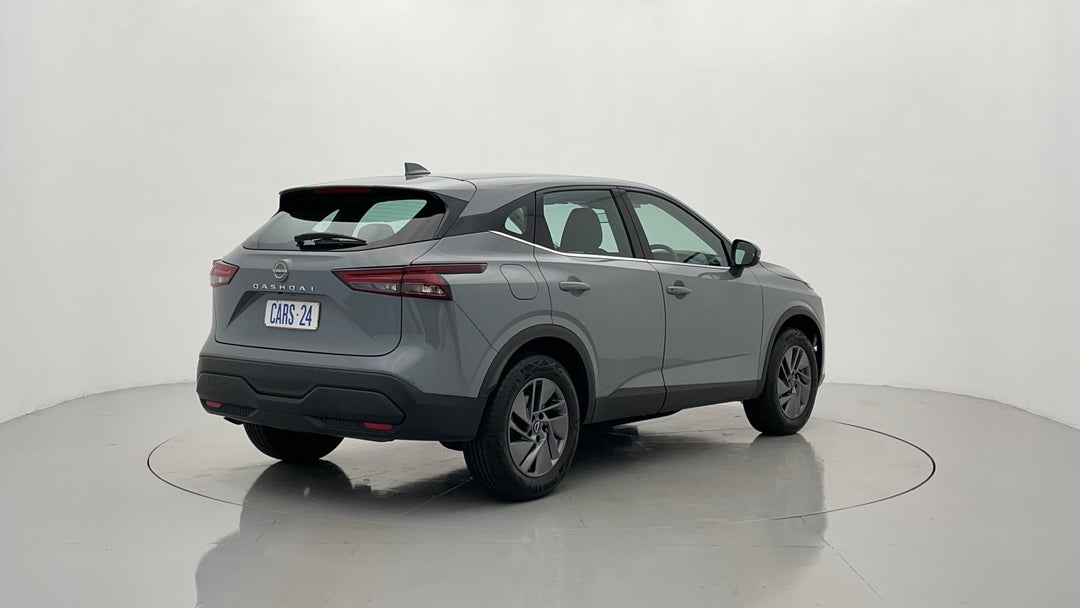 Right Back Diagonal (45- Degree) View