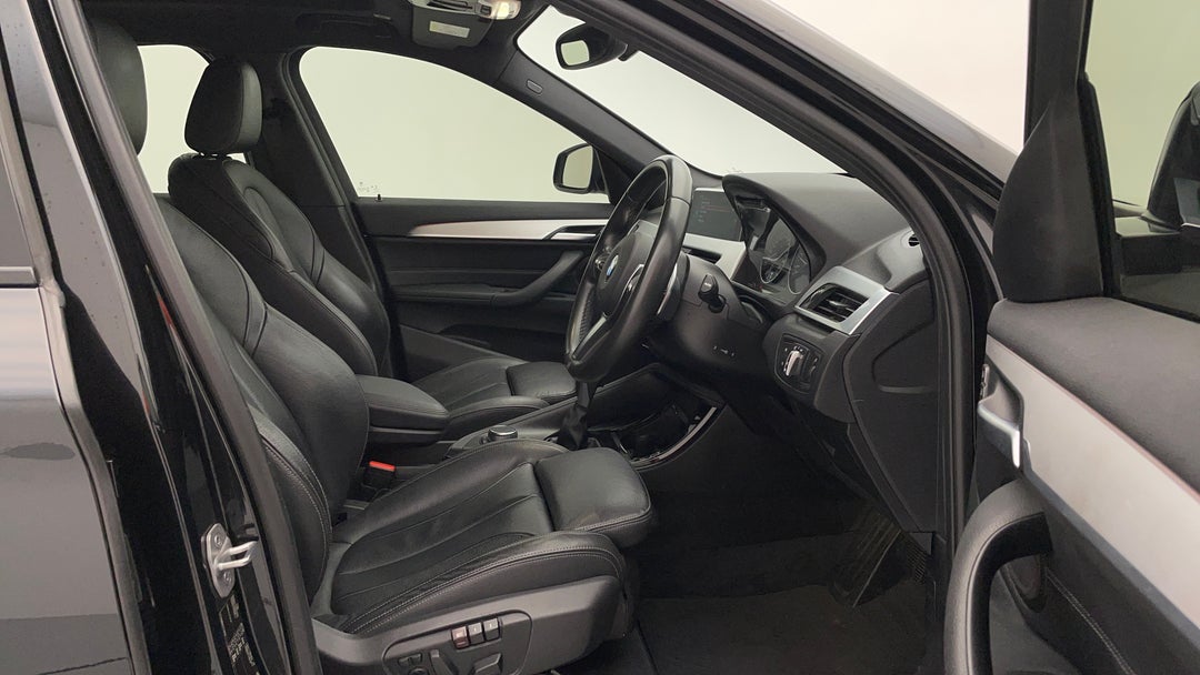 2017 BMW X1 Xdrive 25i, Automatic, 81321 km, Right Side Front Door Cabin View