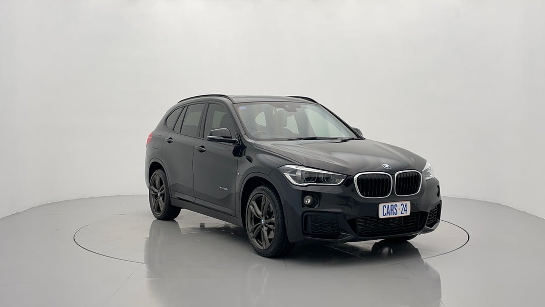 2017 BMW X1 Xdrive 25i, Automatic, 81321 km, Right Front Diagonal (45- Degree) View