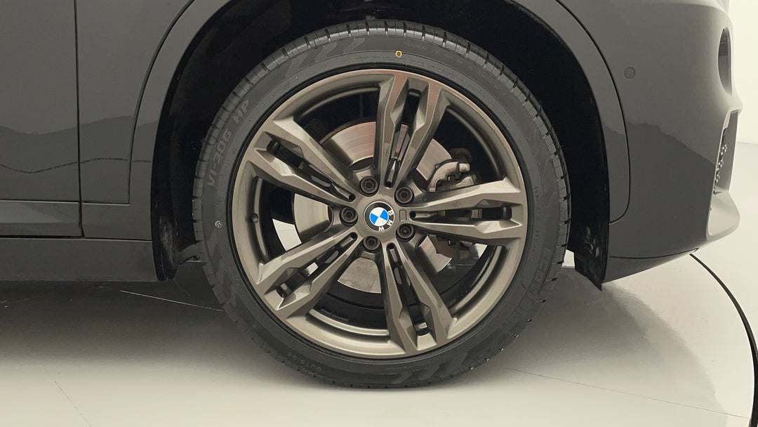 2017 BMW X1 Xdrive 25i, Automatic, 81321 km, Right Front Wheel