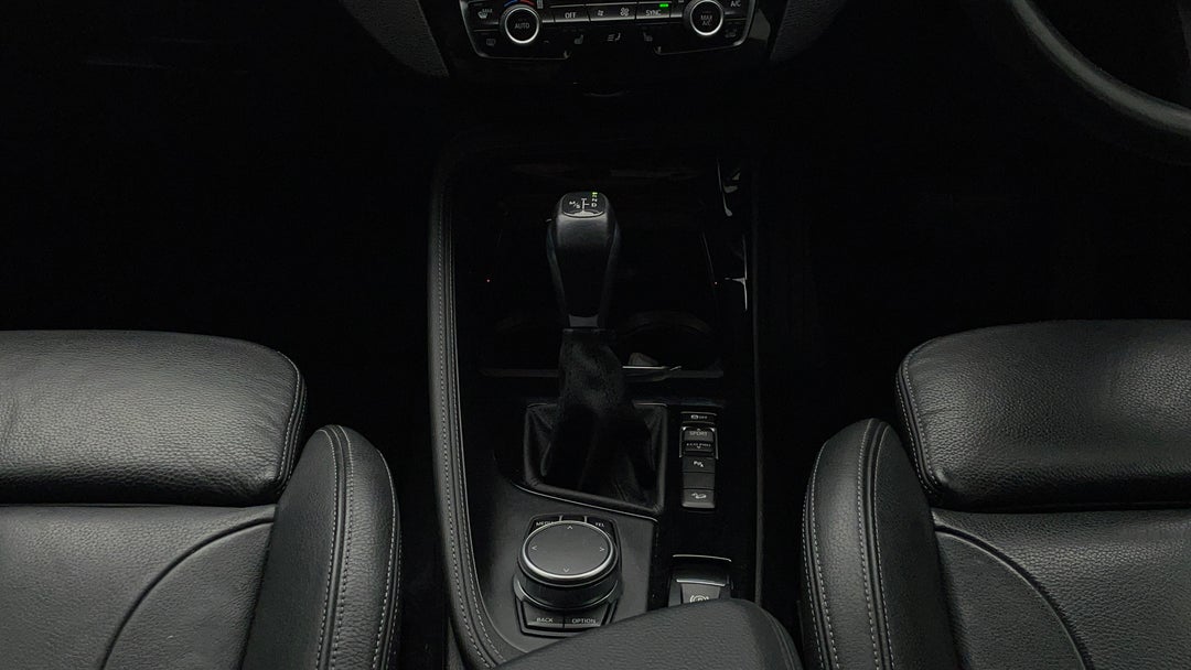 2017 BMW X1 Xdrive 25i, Automatic, 81321 km, Gear Lever 
