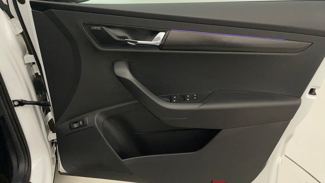 2020 SKODA Karoq 140tsi Sportline (4x4), Automatic, 51596 km, Speaker View