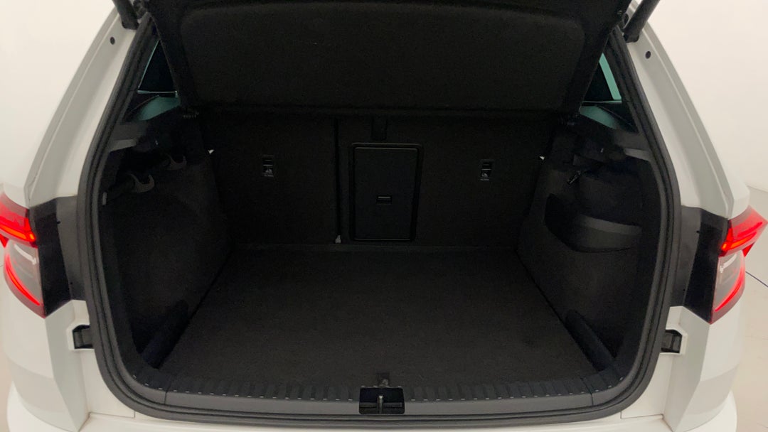 2020 SKODA Karoq 140tsi Sportline (4x4), Automatic, 51596 km, Boot Inside View