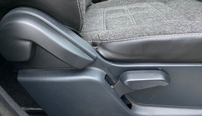 2018 Ford Ecosport 1.5 TITANIUM PLUS TI VCT AT, Petrol, Automatic, 73,699 km, Driver Side Adjustment Panel