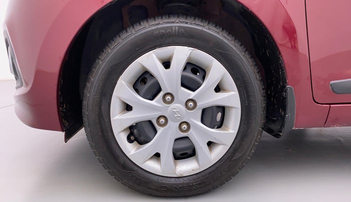 2015 Hyundai Grand i10 SPORTZ 1.2 KAPPA VTVT, Petrol, Manual, 22,540 km, Left Front Wheel