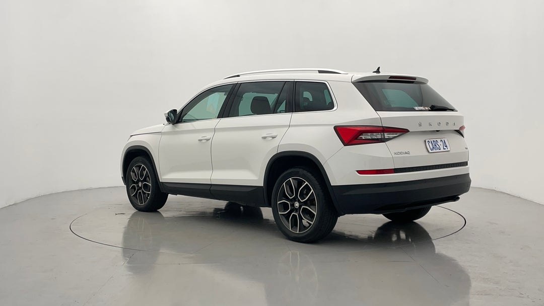 Left Back Diagonal (45- Degree) View