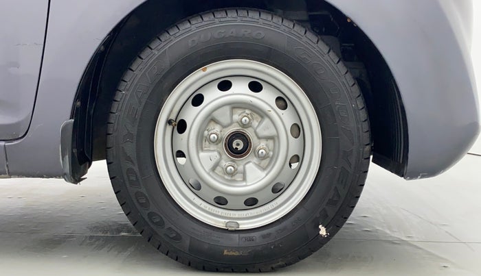 2014 Hyundai Eon D LITE PLUS, Petrol, Manual, 27,224 km, Right Front Wheel