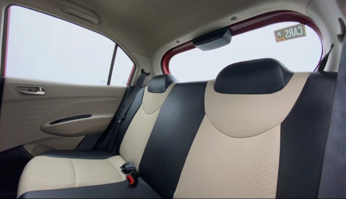 2018 Hyundai NEW SANTRO MAGNA, Petrol, Manual, 12,585 km, Right Side Rear Door Cabin