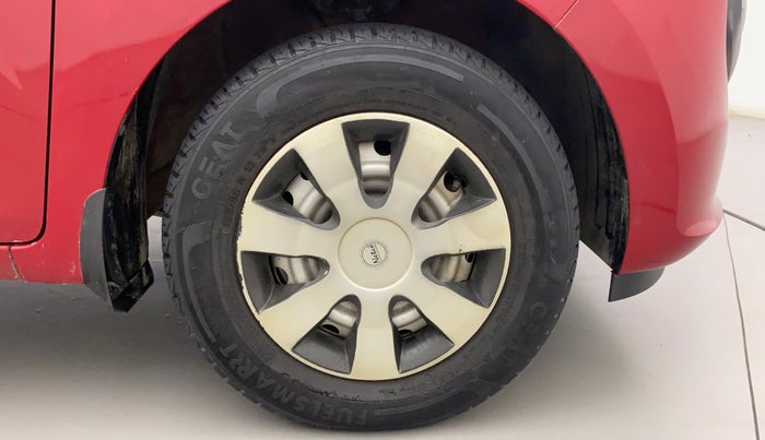 2018 Hyundai NEW SANTRO MAGNA, Petrol, Manual, 12,585 km, Right Front Wheel