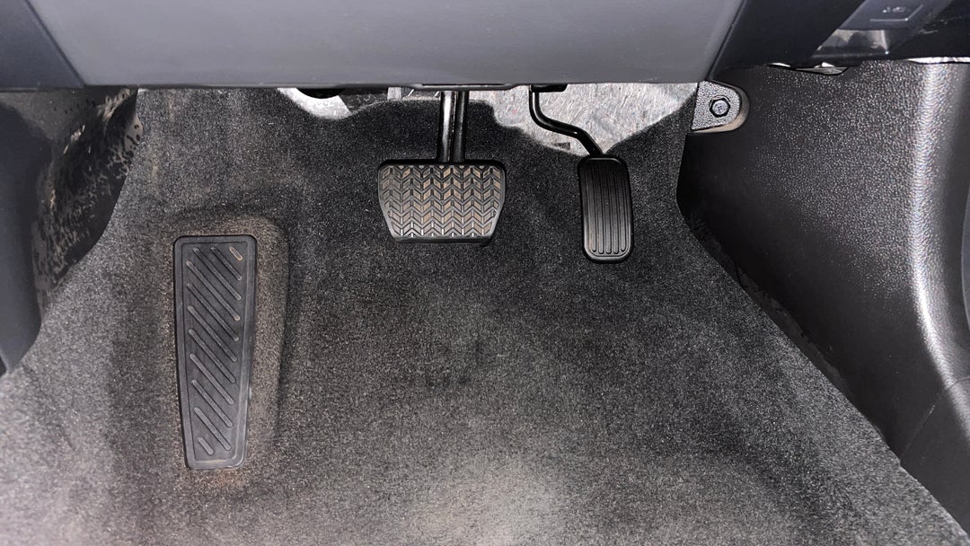 2022 Toyota Corolla Ascent Sport Hybrid, Automatic, 41573 km, Pedals and Footmat