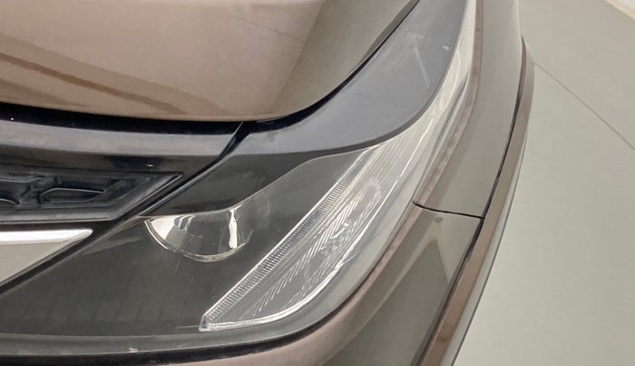 2018 Tata Hexa Varicor 400 XT, Diesel, Manual, 70,950 km, Left headlight - Minor scratches
