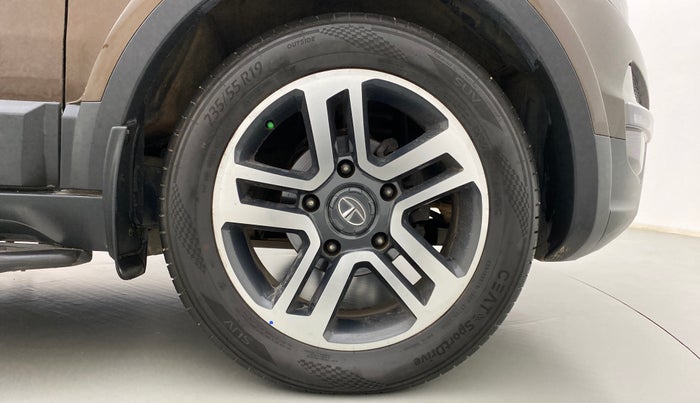 2018 Tata Hexa Varicor 400 XT, Diesel, Manual, 70,950 km, Right Front Wheel
