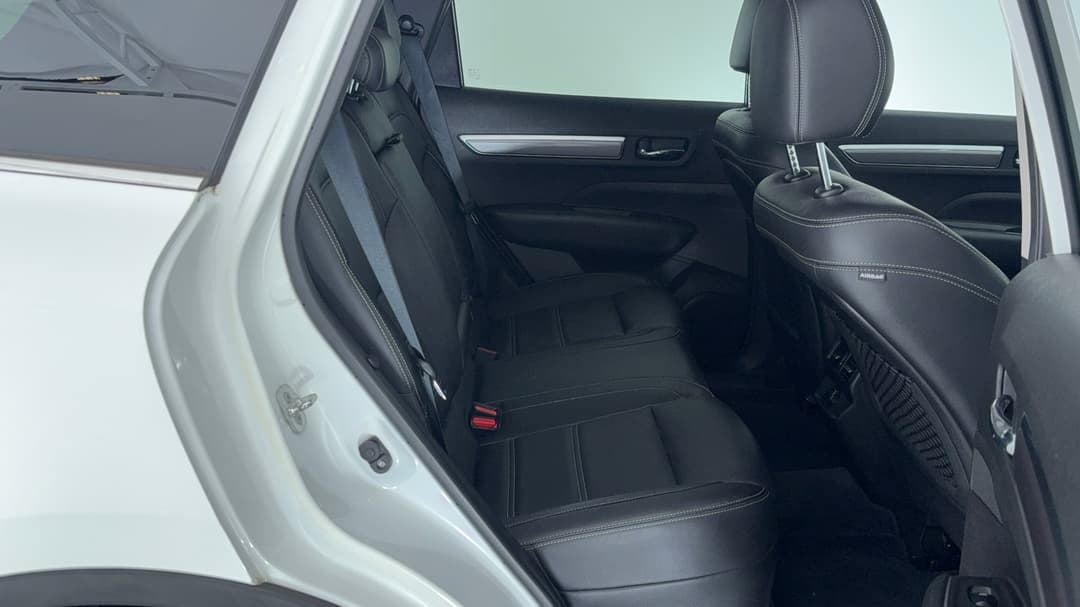 2017 Renault Koleos Zen X-tronic (4x2), Automatic, 58625 km, Right Side Rear Door Cabin View