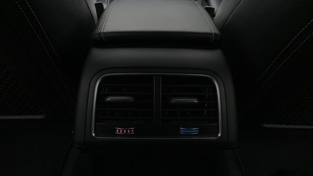 2016 Audi Sq5 3.0 Tdi Quattro, Automatic, 113922 km, Rear A/C Vent