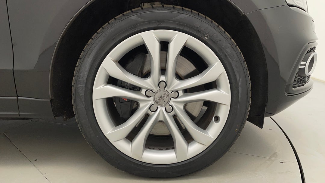 2016 Audi Sq5 3.0 Tdi Quattro, Automatic, 113922 km, Right Front Wheel