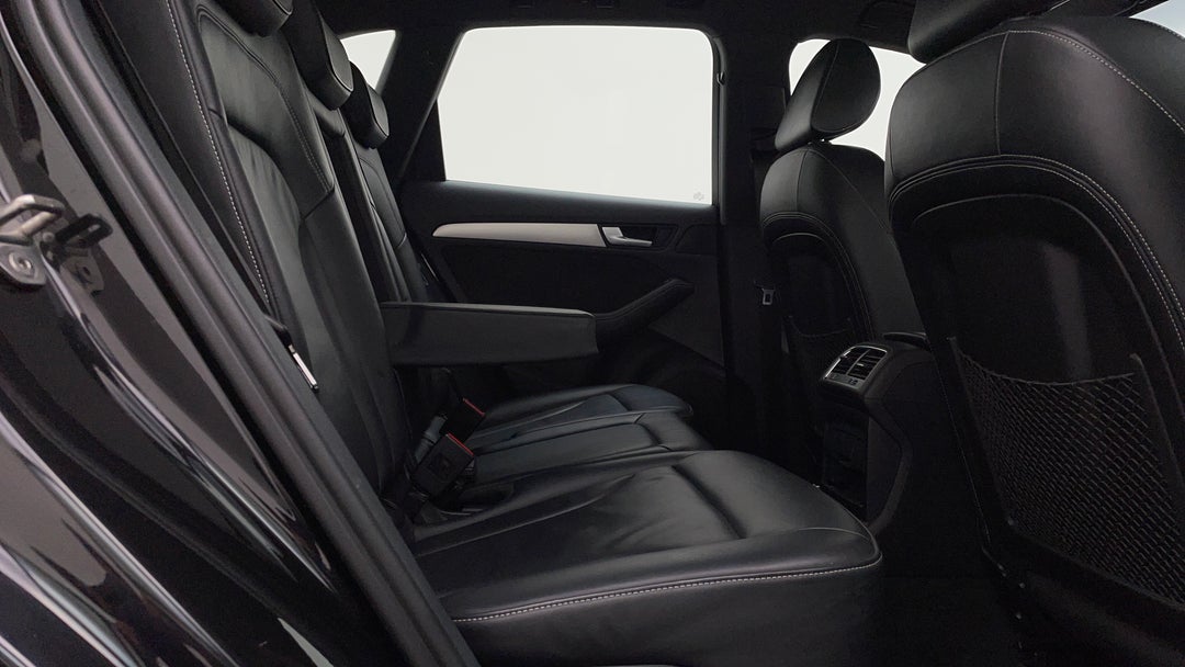 2016 Audi Sq5 3.0 Tdi Quattro, Automatic, 113922 km, Right Side Rear Door Cabin View