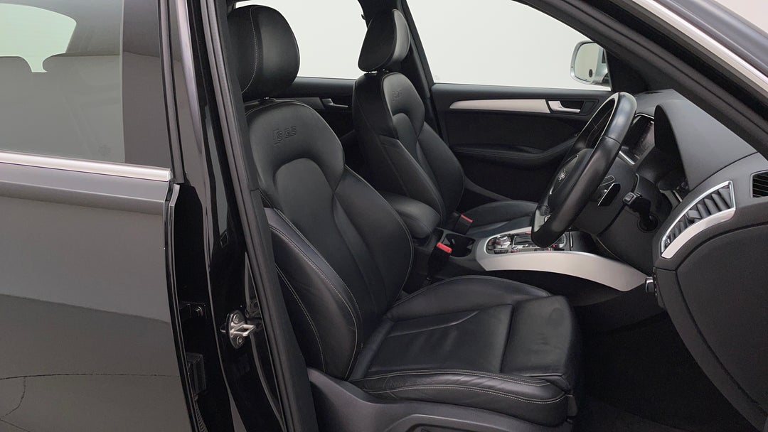 2016 Audi Sq5 3.0 Tdi Quattro, Automatic, 113922 km, Right Side Front Door Cabin View