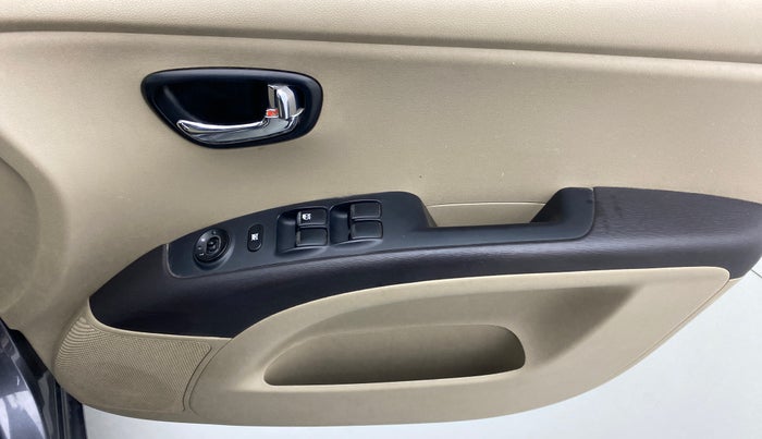 2012 Hyundai i10 MAGNA 1.2 KAPPA2, Petrol, Manual, 61,437 km, Driver Side Door Panels Control