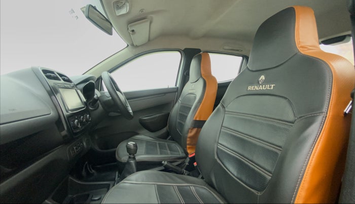 2017 Renault Kwid RXT, Petrol, Manual, 17,729 km, Right Side Front Door Cabin