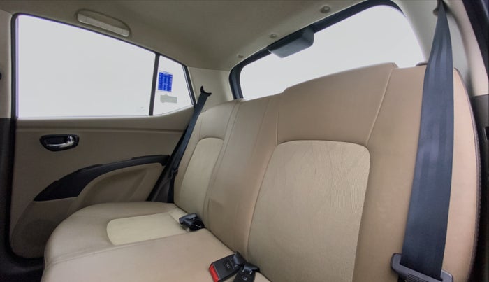 2014 Hyundai i10 SPORTZ 1.1 IRDE2, Petrol, Manual, 34,043 km, Right Side Rear Door Cabin