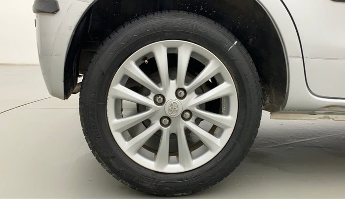 2011 Toyota Etios Liva V, Petrol, Manual, 46,096 km, Right Rear Wheel