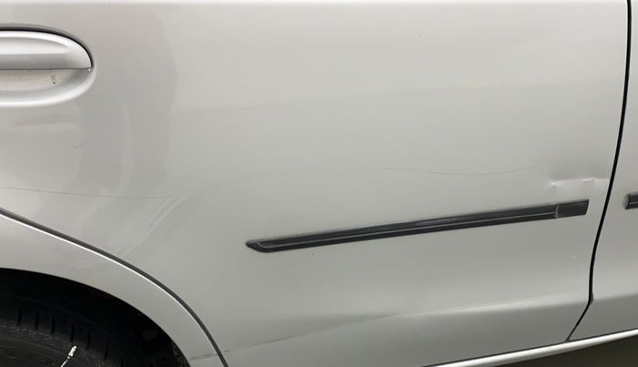 2011 Toyota Etios Liva V, Petrol, Manual, 46,096 km, Right rear door - Minor scratches