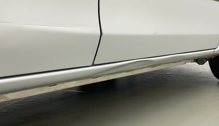 2011 Toyota Etios Liva V, Petrol, Manual, 46,096 km, Right running board - Slightly dented