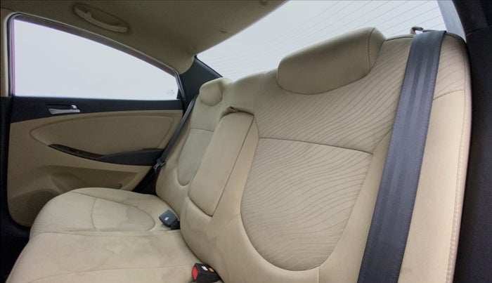 2016 Hyundai Verna 1.6 VTVT SX AT, Petrol, Automatic, 34,108 km, Right Side Rear Door Cabin