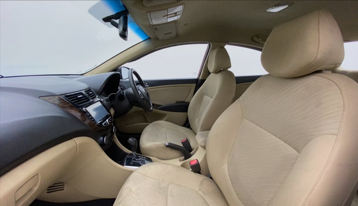 2016 Hyundai Verna 1.6 VTVT SX AT, Petrol, Automatic, 34,108 km, Right Side Front Door Cabin