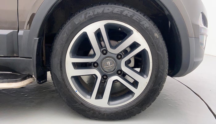 2018 Tata Hexa Varicor 400 XTA, Diesel, Automatic, 45,844 km, Right Front Wheel
