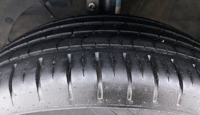 2019 Maruti Baleno ZETA PETROL 1.2, Petrol, Manual, 9,469 km, Left Front Tyre Tread
